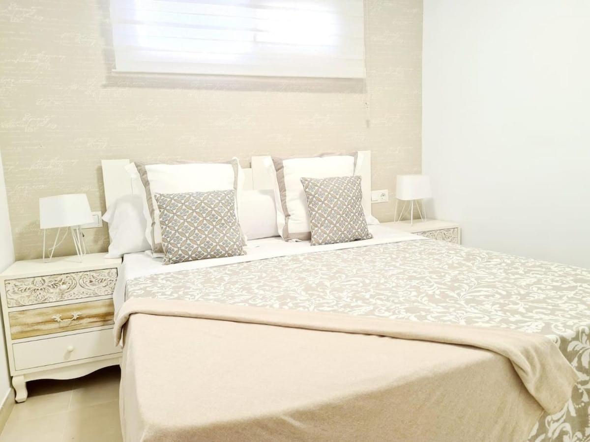 Apartamento Moderno Y Con Estilo En La Carihuela Torremolinos Dış mekan fotoğraf