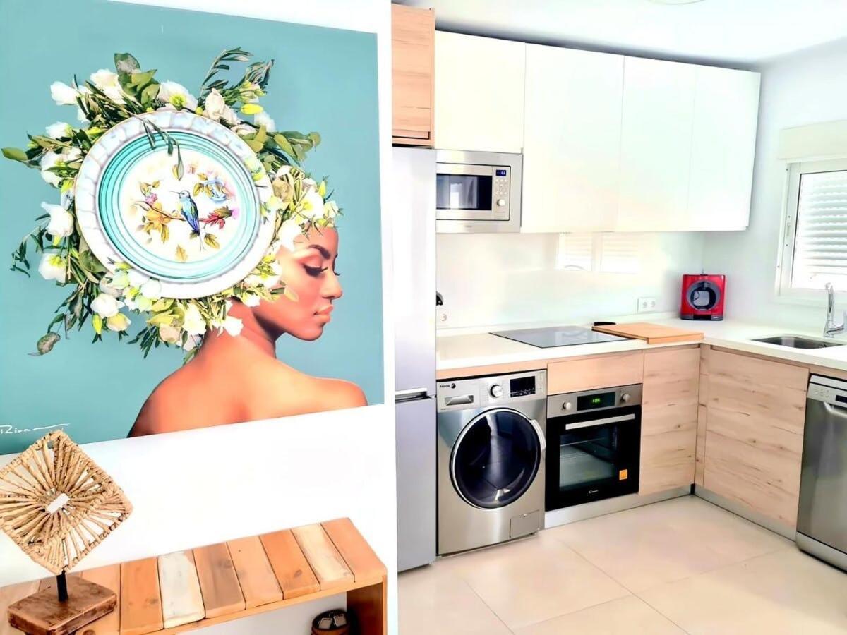 Apartamento Moderno Y Con Estilo En La Carihuela Torremolinos Dış mekan fotoğraf